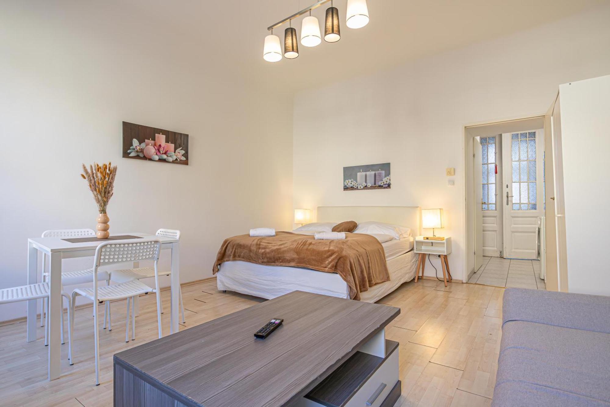 1br Apt, Smart Tv & Fully Equipped, For Longstays Apartment